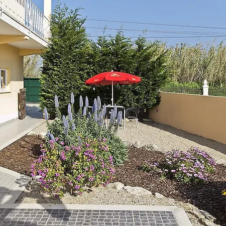 Ostello Tribo Da Praia - Almagreira Surf Peniche