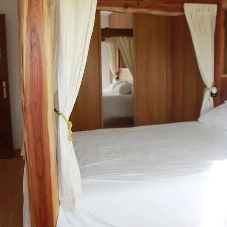 Ostello Tribo Da Praia - Almagreira Surf