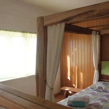 Tribo Da Praia - Almagreira Surf Peniche