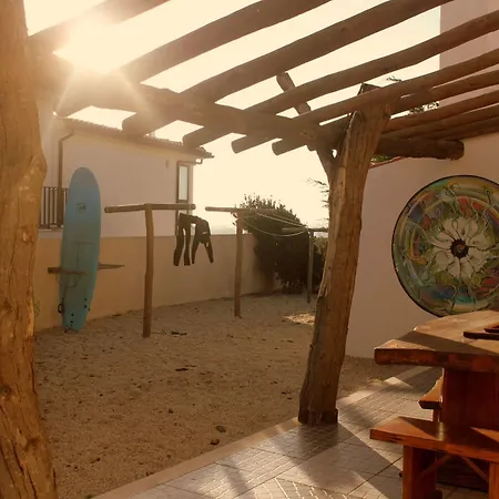 Tribo Da Praia - Almagreira Surf Peniche