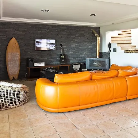 Hostel Tribo Da Praia - Almagreira Surf