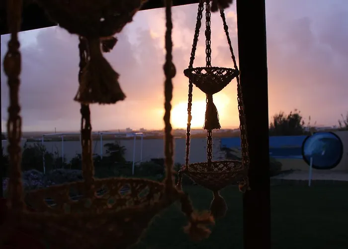 Хостел Tribo Da Praia - Almagreira Surf *